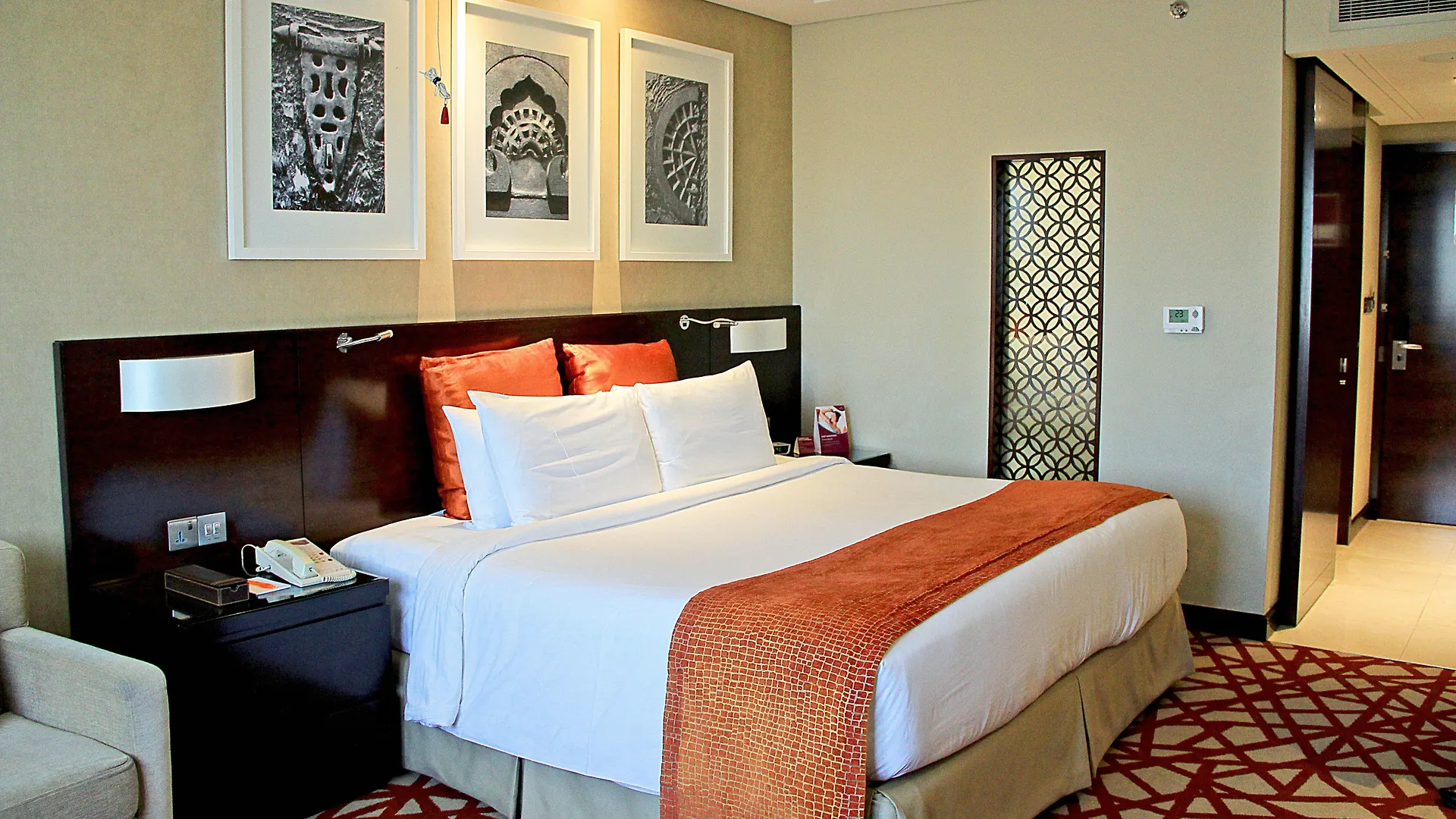 Crowne Plaza Dubai Deira By Ihg Otel